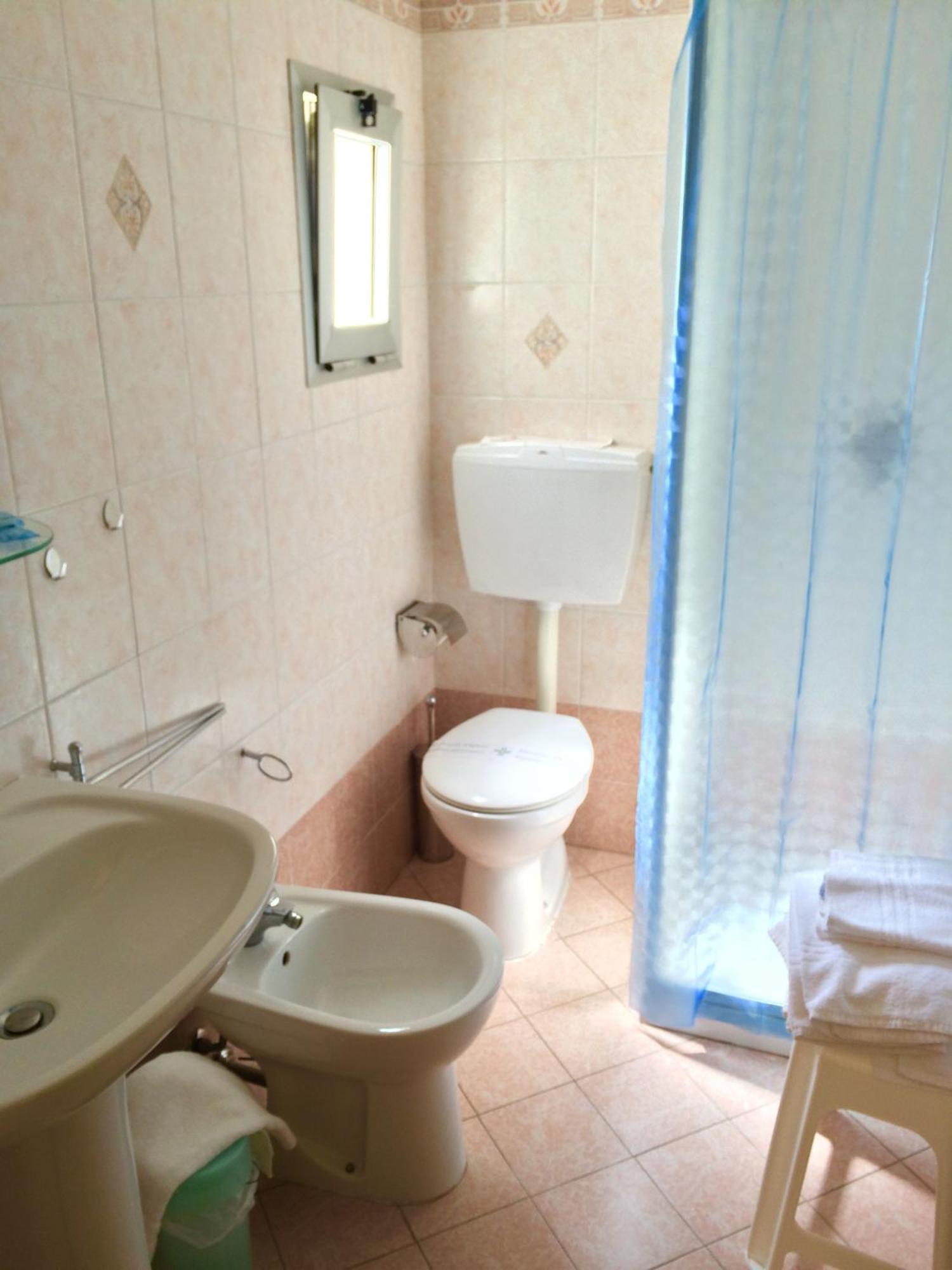 Lungomare Hotel Marina di Cecina Phòng bức ảnh