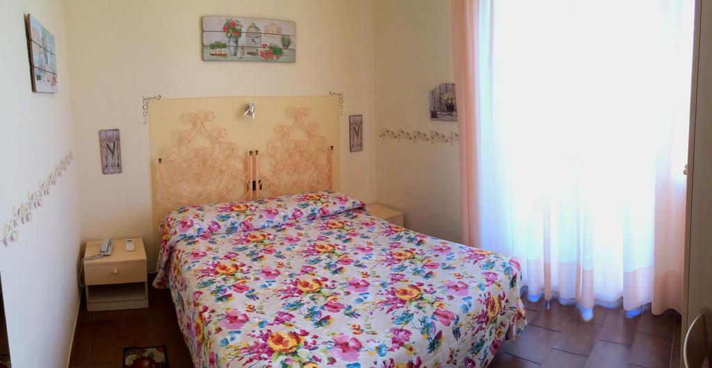 Lungomare Hotel Marina di Cecina Ngoại thất bức ảnh
